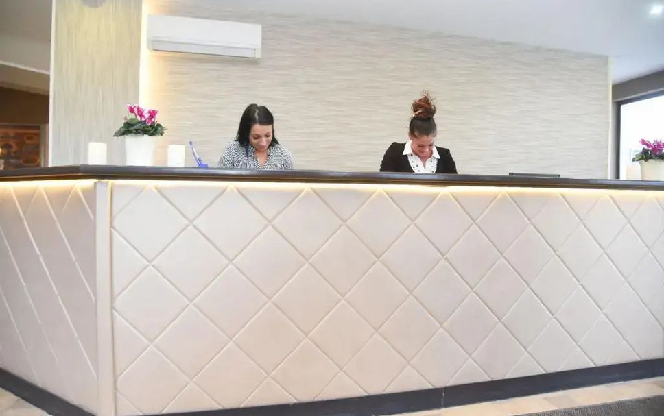 Front desk Photo