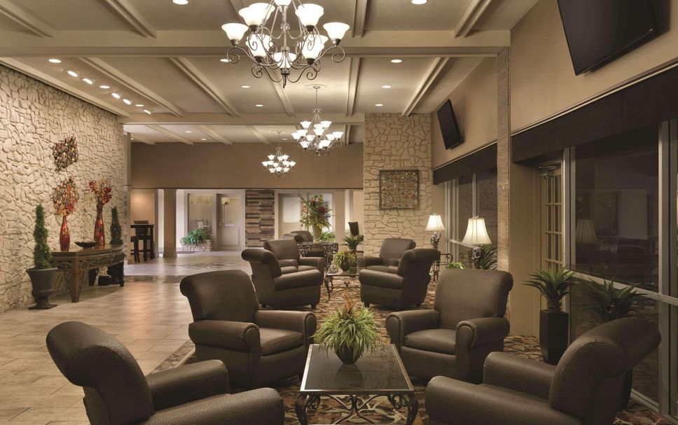 Lounge Photo