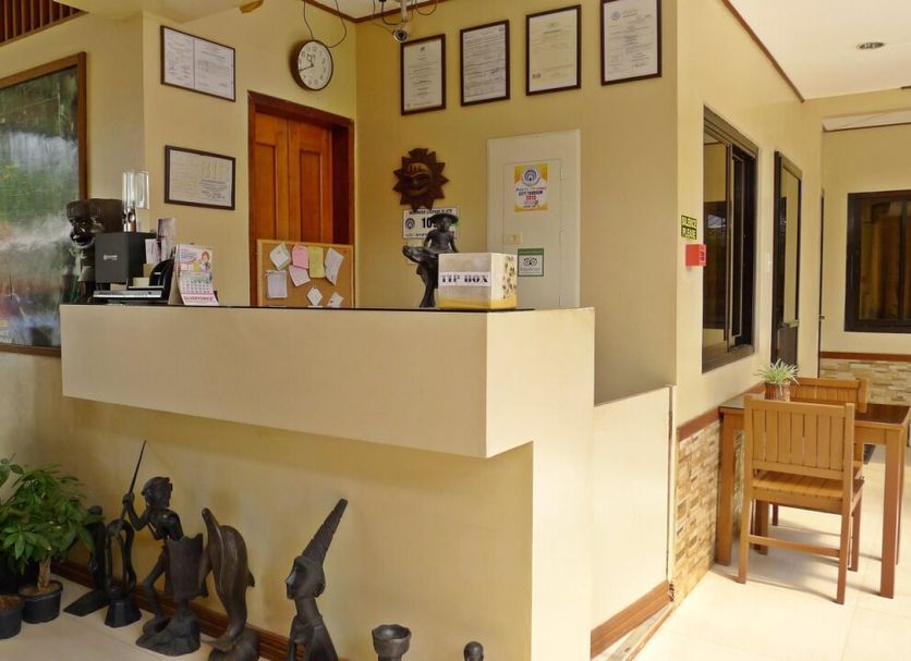 Front desk Photo
