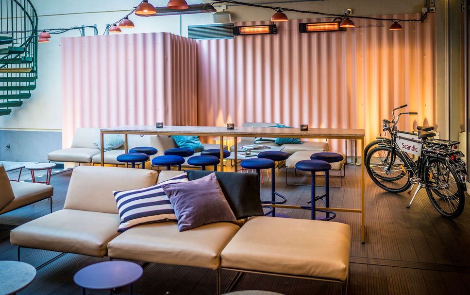 Lounge Photo