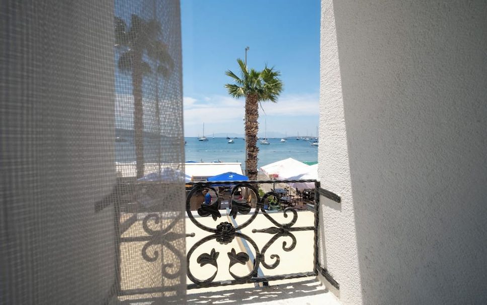 Balcony Photo