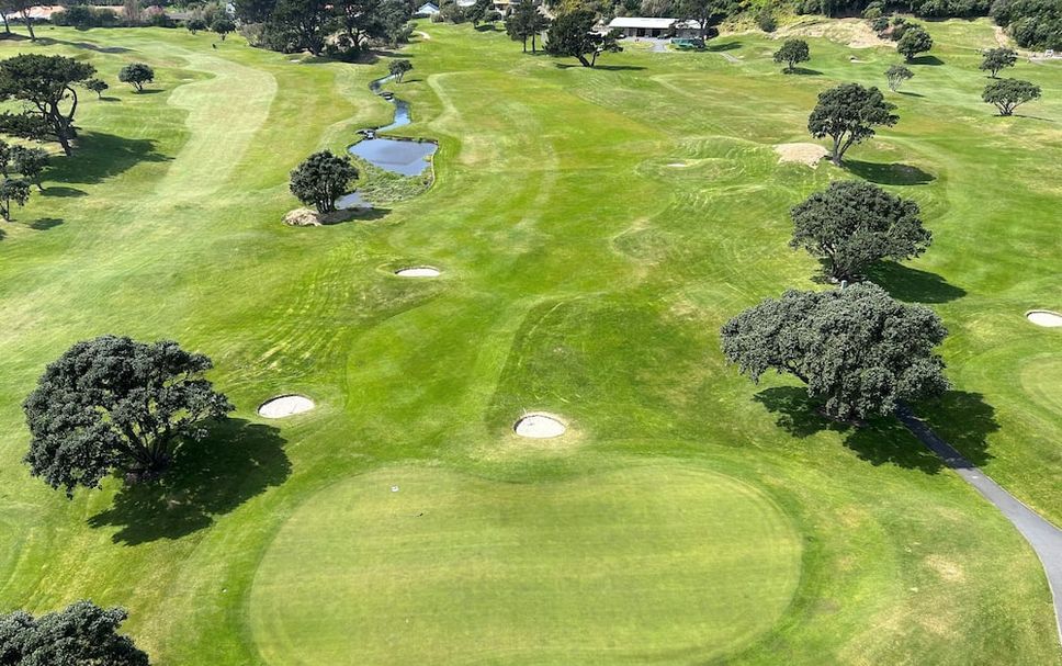Golf course Photo
