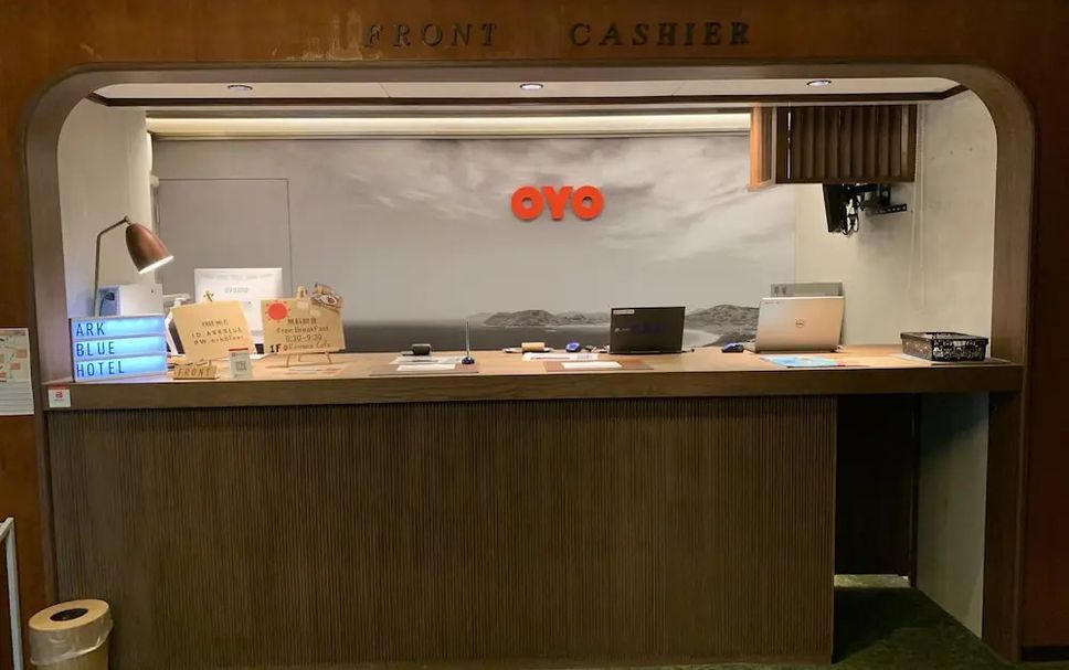 Front desk Photo