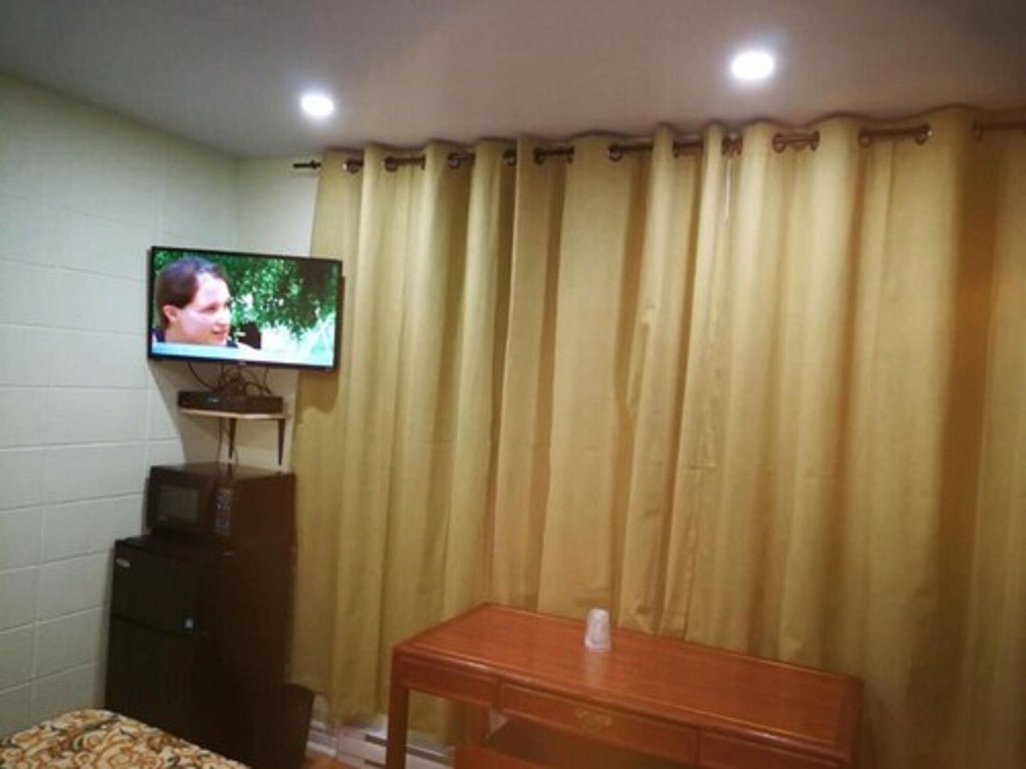 Room amenity