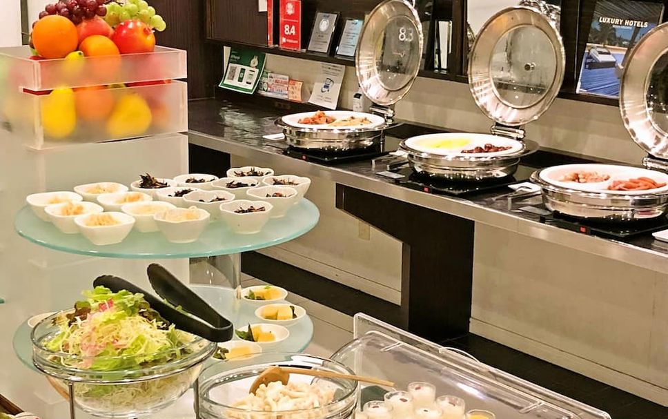 Buffet Photo