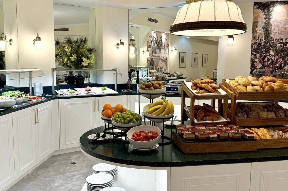 Buffet Photo
