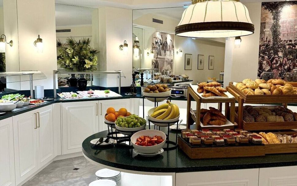 Buffet Photo