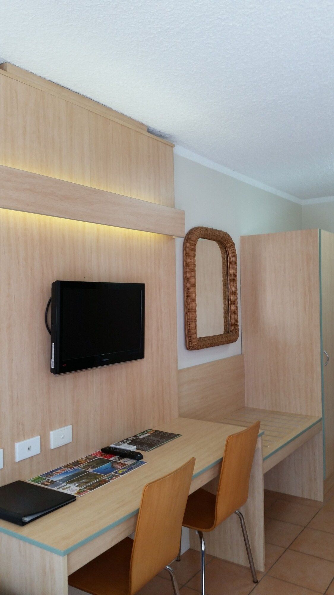 Room amenity