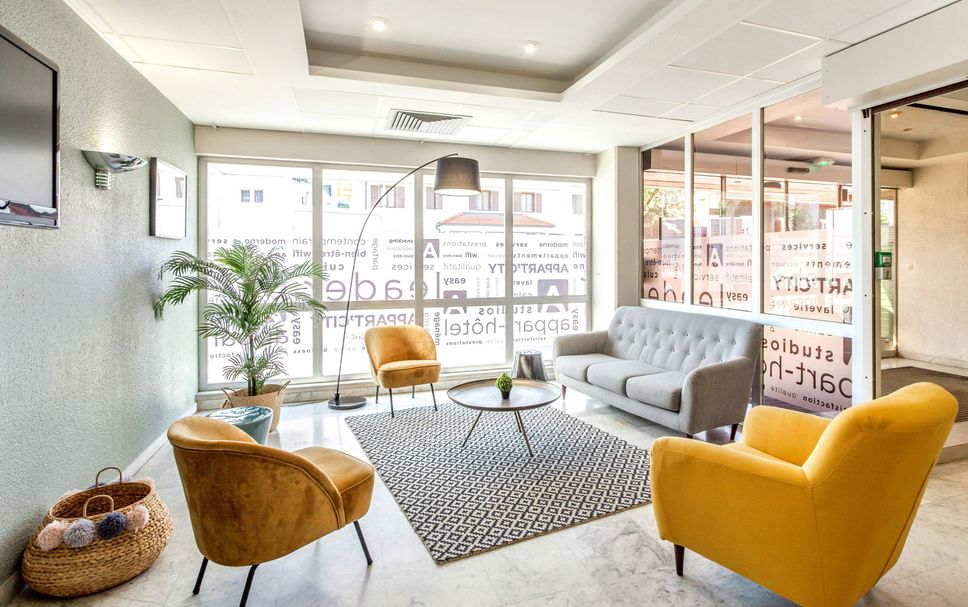 Lounge Photo