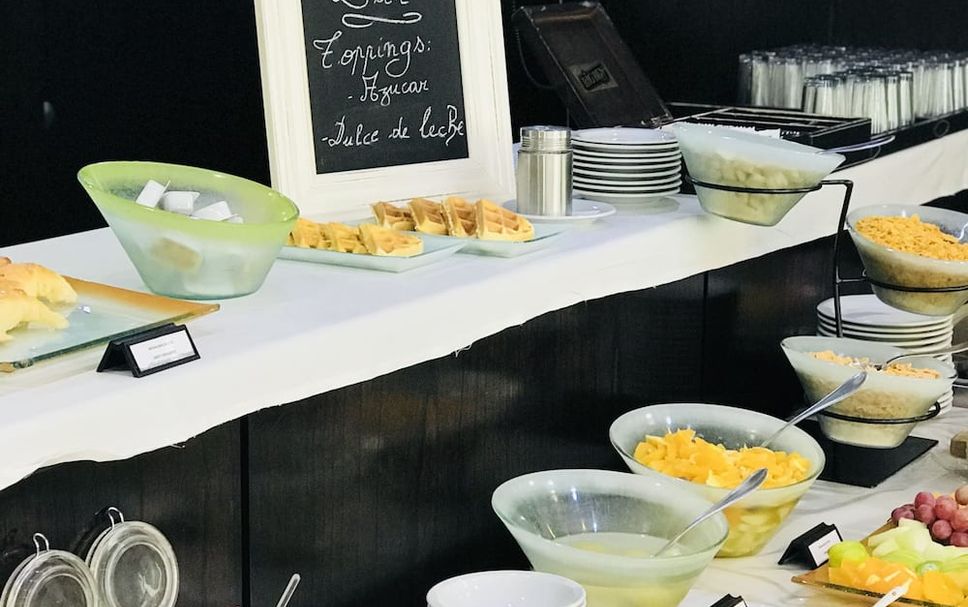 Buffet Photo