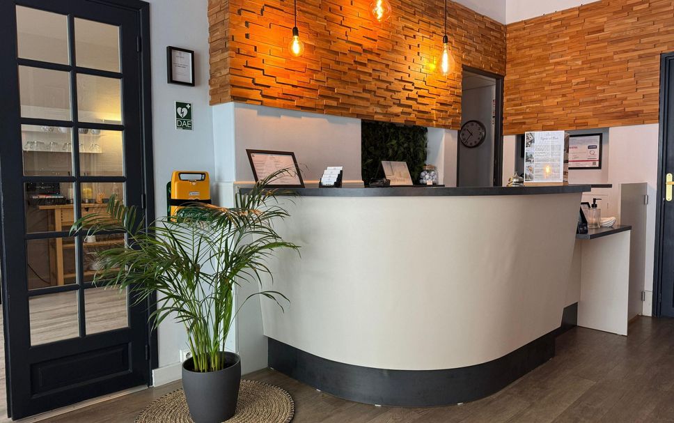 Front desk Photo
