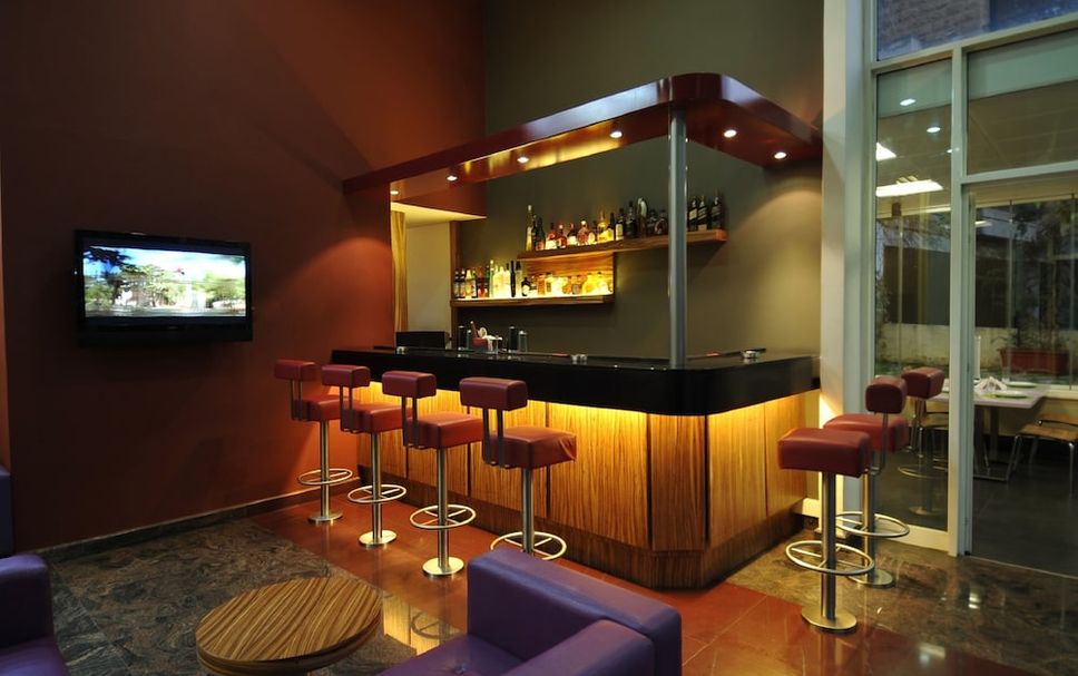Bar Photo