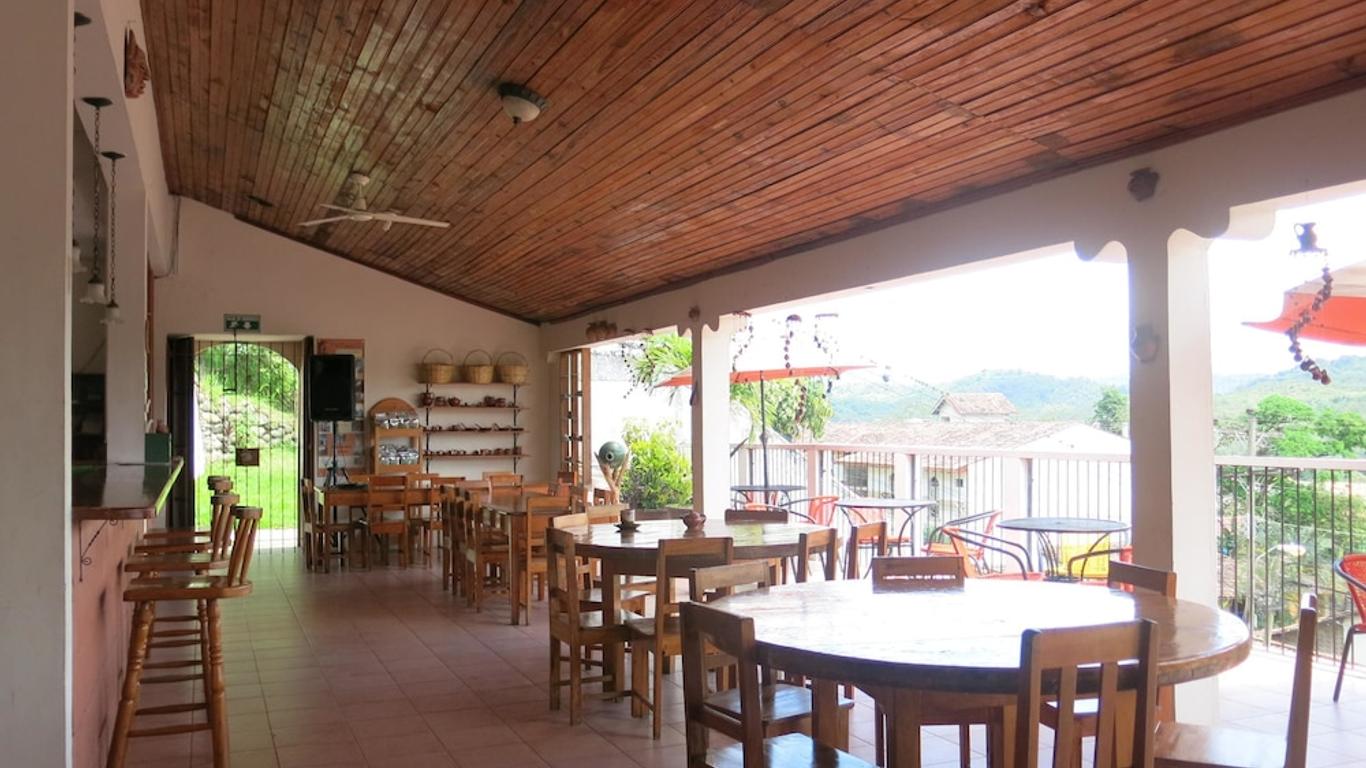 Hotel and Restaurant Guancascos