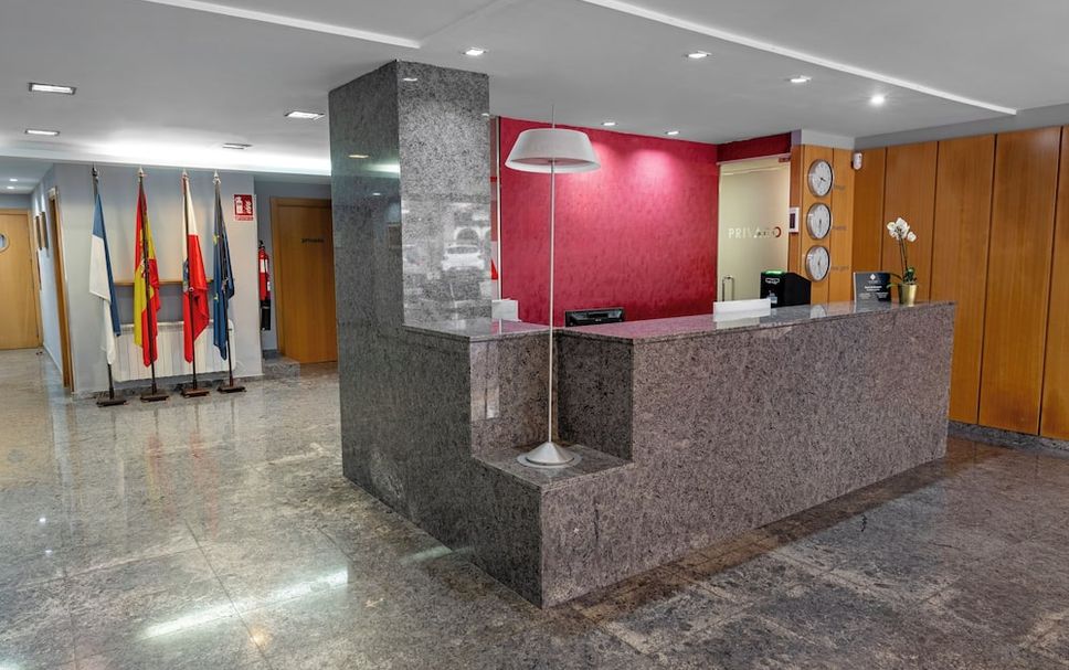 Front desk Photo