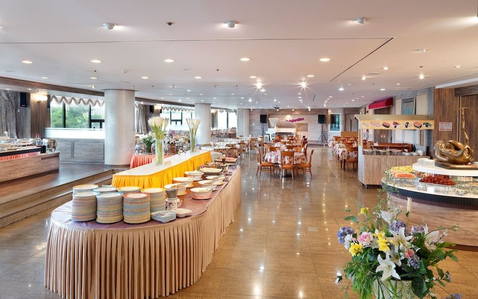 Buffet Photo
