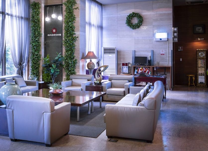 Lobby Photo