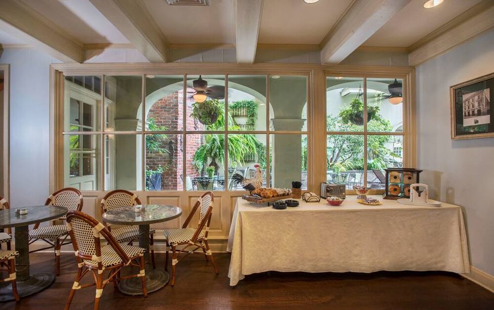 Dining room Photo