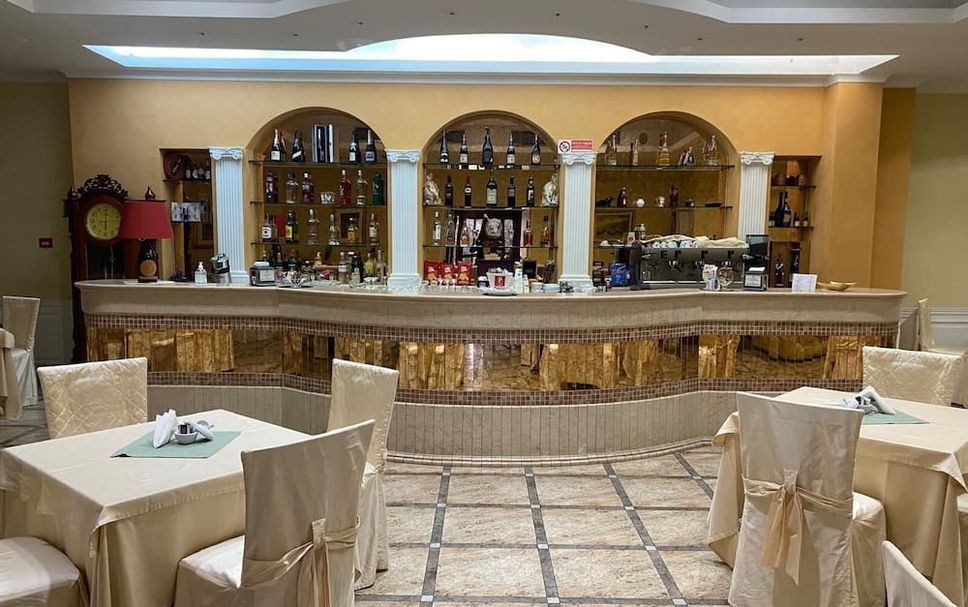 Bar Photo