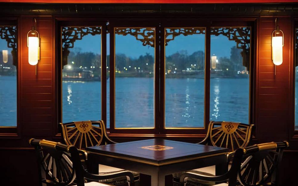 Dining room Photo
