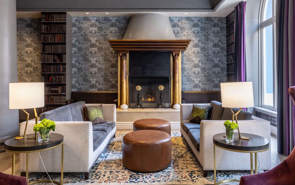 Lounge Photo