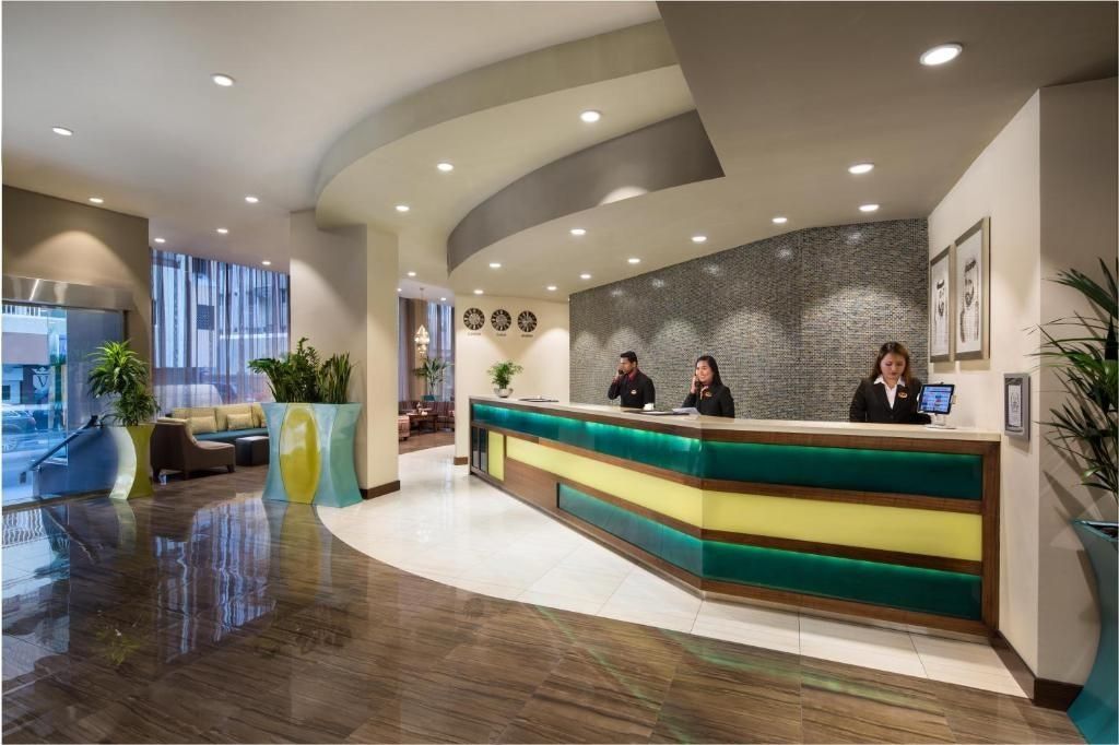 Front desk Photo