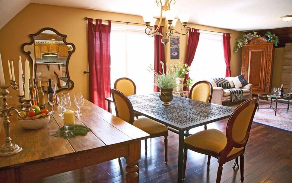 Dining room Photo