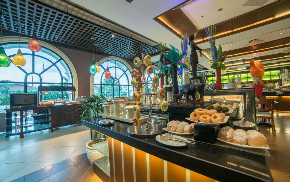 Buffet Photo