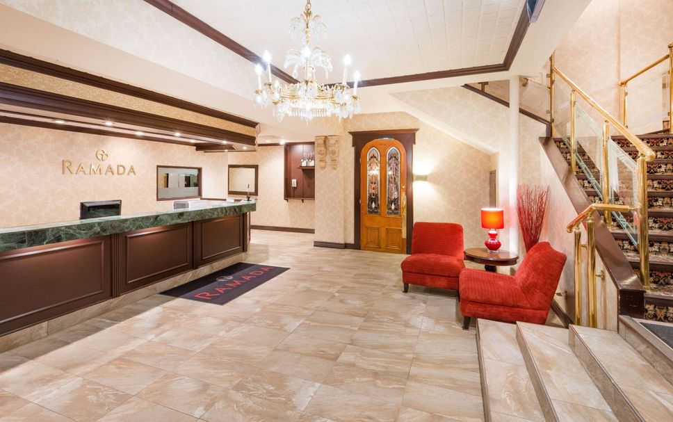 Front desk Photo