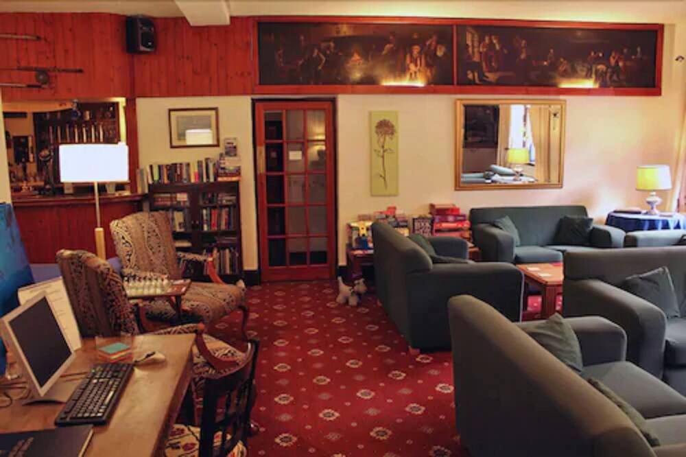Lounge Photo