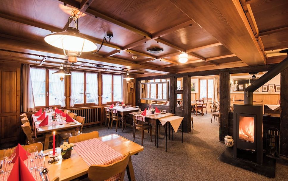 Restaurant Photo
