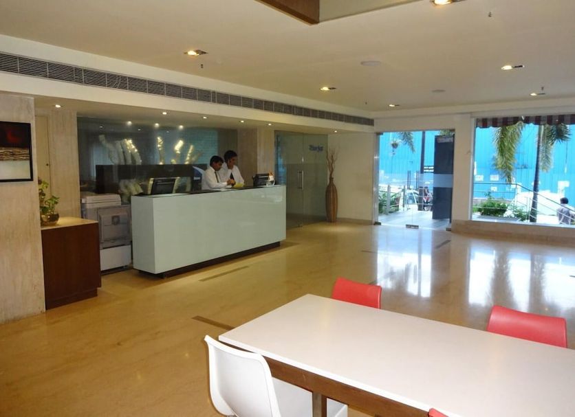 Front desk Photo