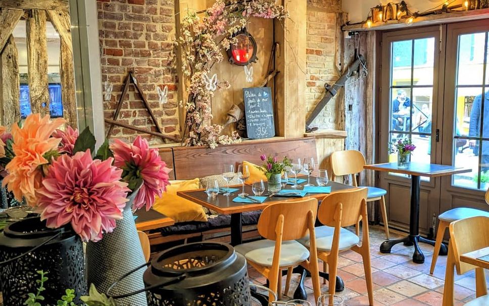 Restaurant Photo