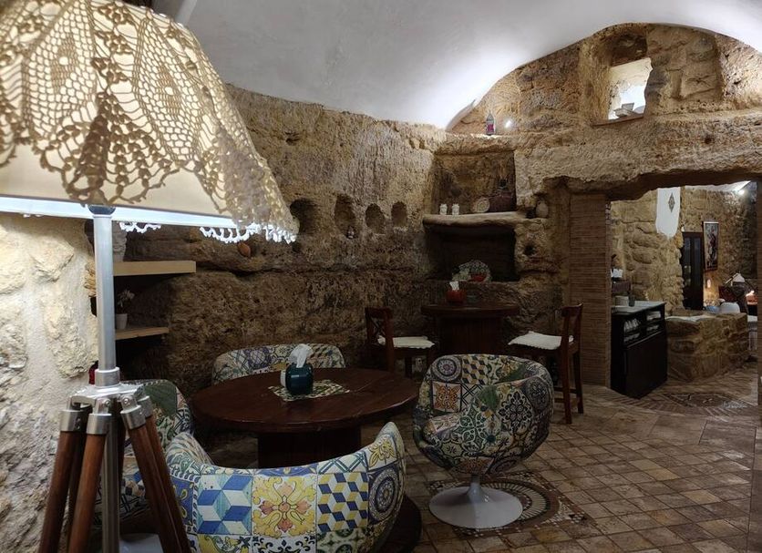Dining room Photo