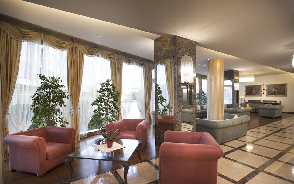 Lobby Photo