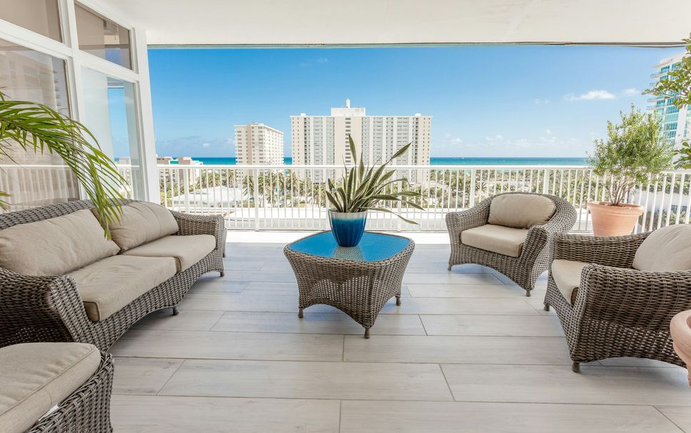 Balcony Photo