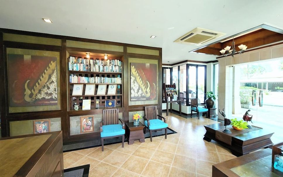 Lounge Photo