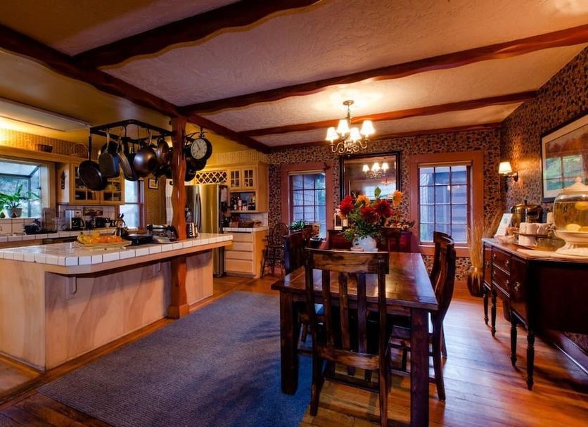 Dining room Photo