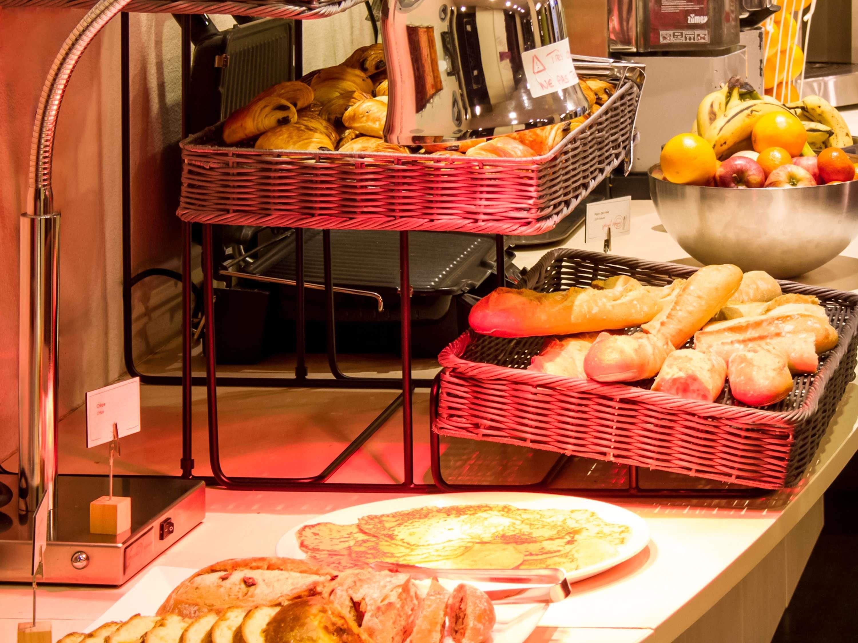 Buffet Photo