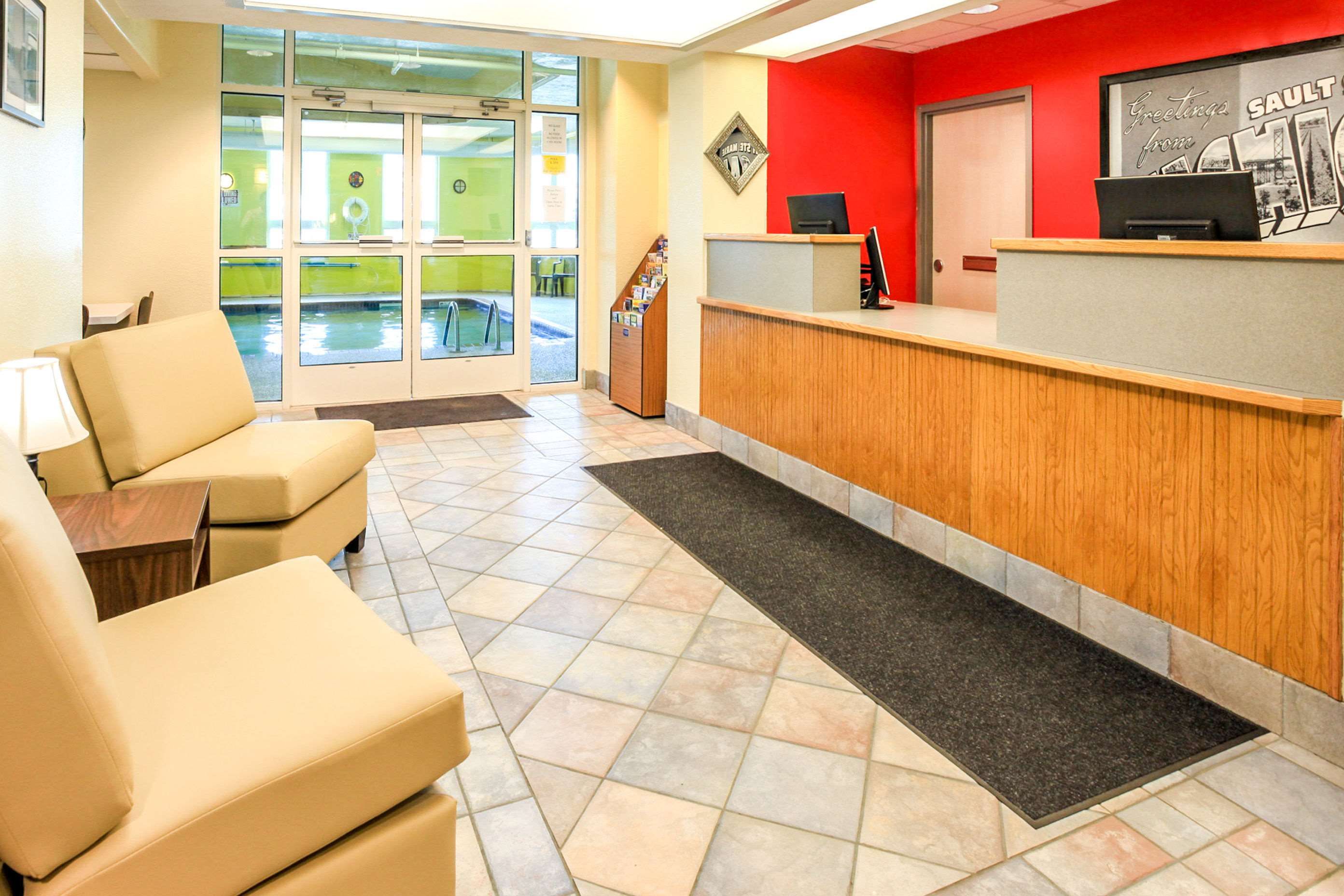 Front desk Photo