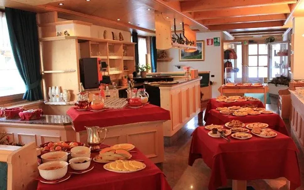 Buffet Photo