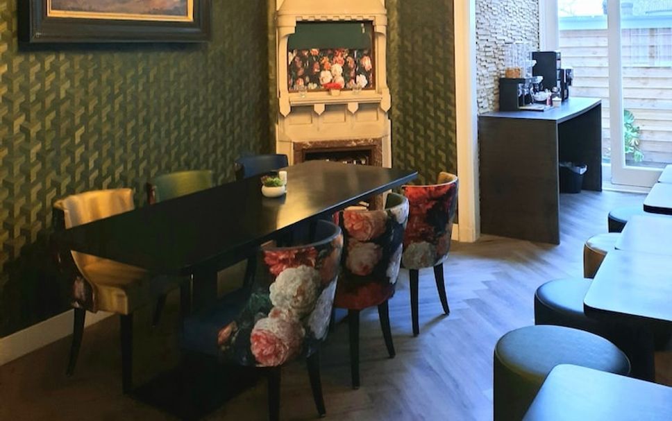 Dining room Photo