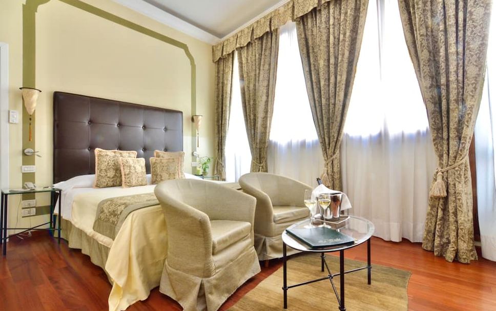 Bedroom Photo