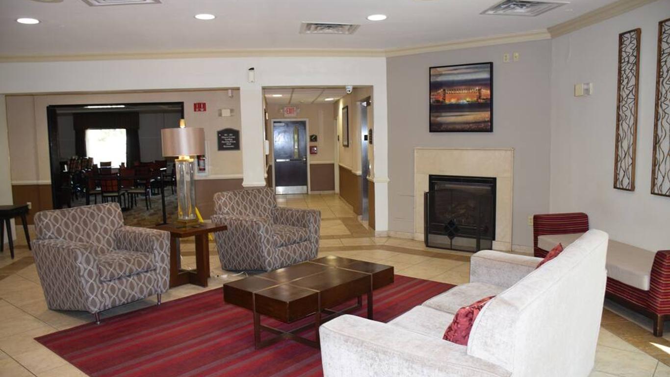 Riverview Inn and Suites