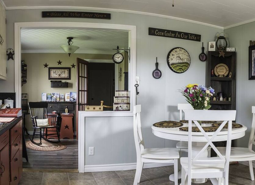 Dining room Photo