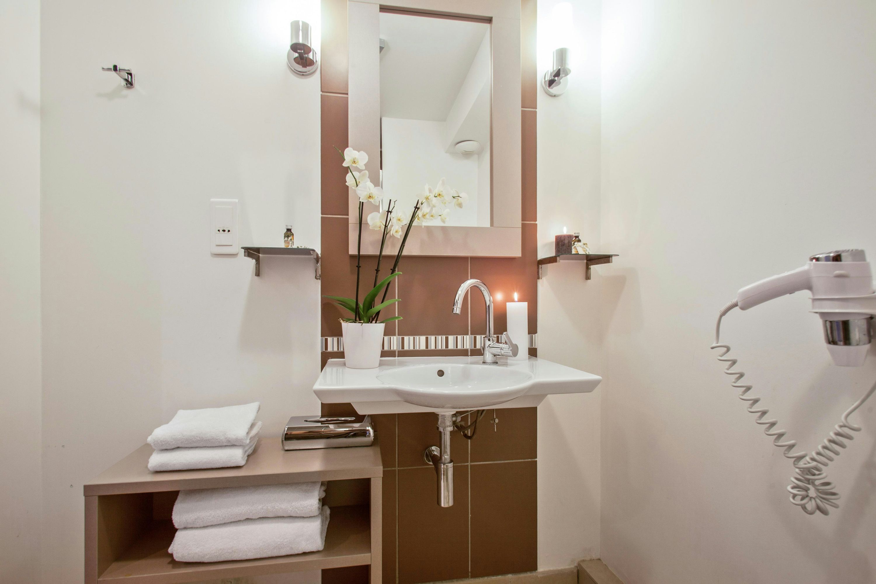 Room amenity