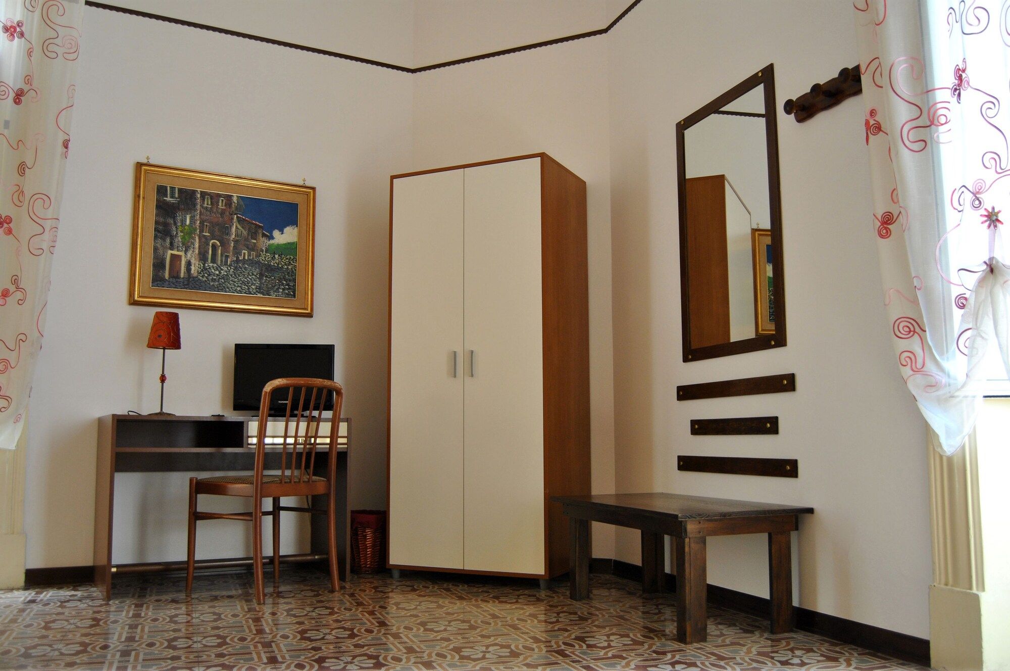 Room amenity