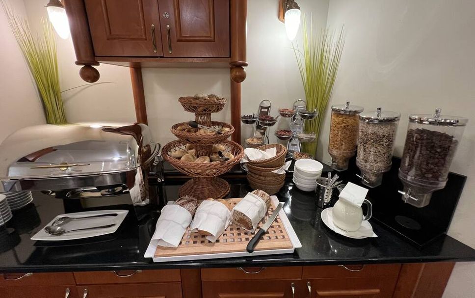 Buffet Photo
