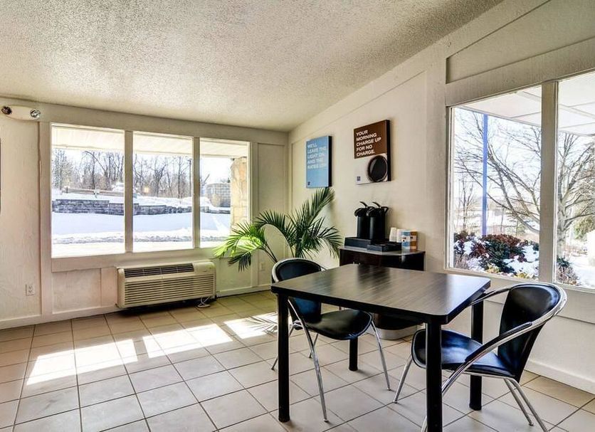 Dining room Photo
