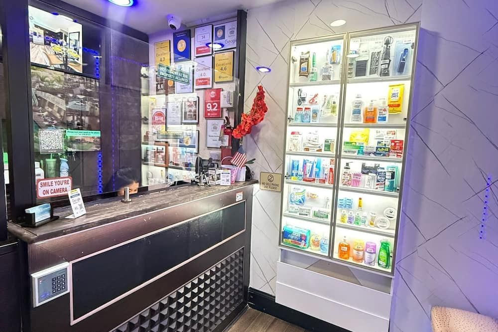 Shop Photo