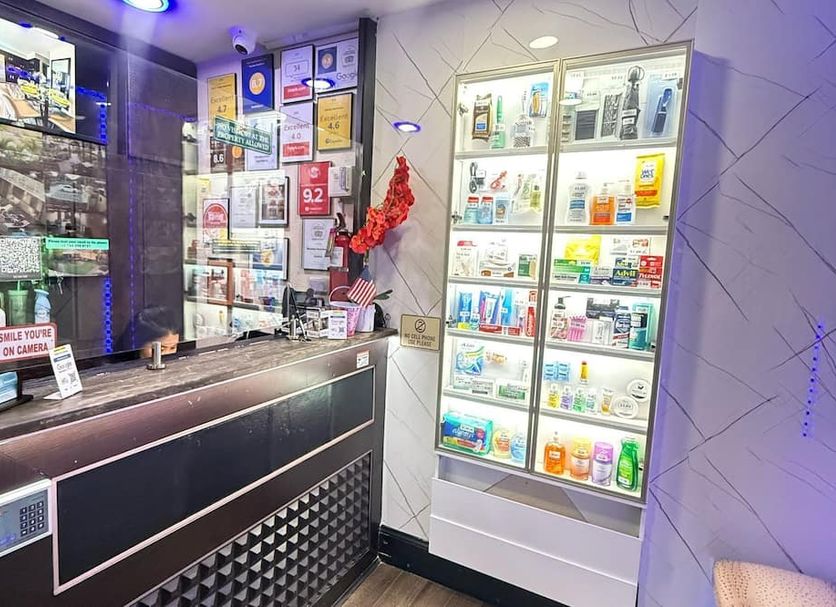 Shop Photo